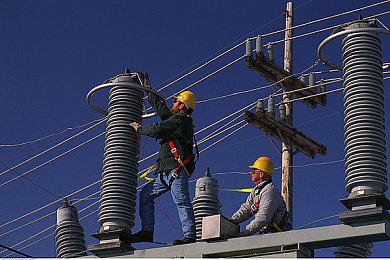 《最终幻想7重制过渡版》日版角色声优谈如何演绎经典